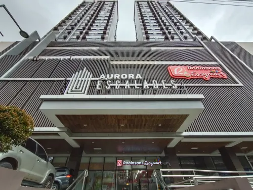 Home me Suites at Aurora Escalades Cubao