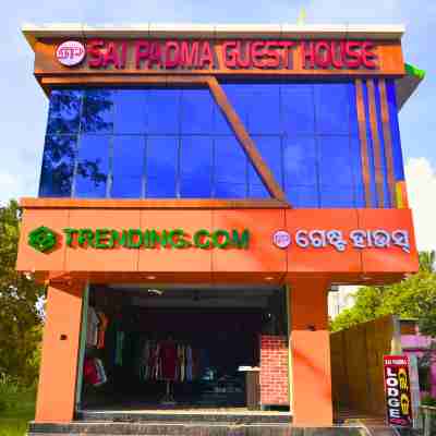Sai Padma Guest House Hotel Exterior