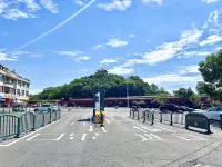 Hengdian World Studios · Guangzhou Street Film-Themed Boutique Homestay - parking