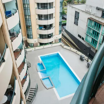 Adina Serviced Apartments Canberra James Court