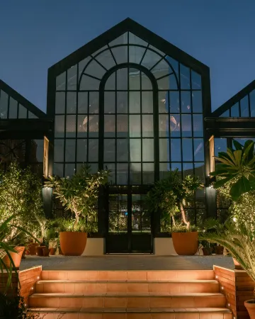 Kempinski Hotel Mall of the Emirates Dubai Отели рядом с достопримечательностью «The View Palm Jumeirah»