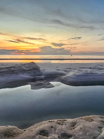 รูปภาพของSometime @ Bangkao บางเวลา ที่ บางเก่า Beach