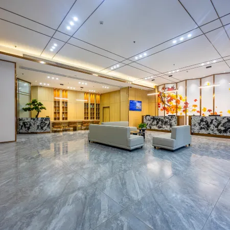 Yunfeng Hotel (Yangjiang Xindachengshidaiguangchangdian)