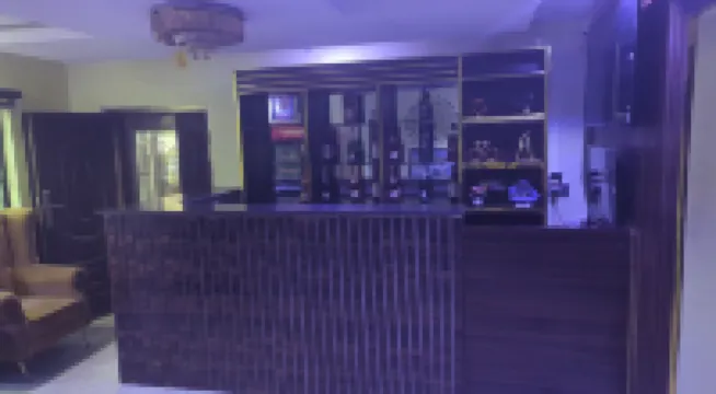 517 VIP Suites and Apartments