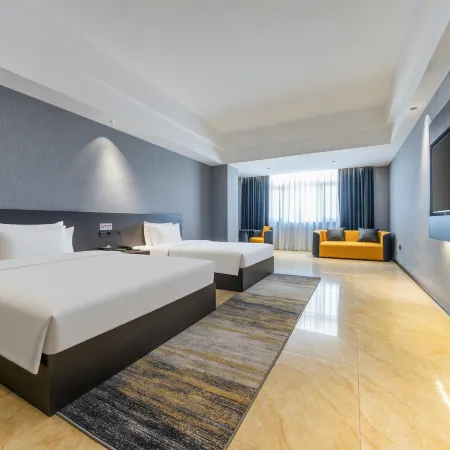 Xuwen Pineapple Pastoral Hotel (Xuwen Cultural Square)