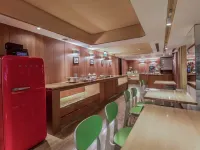 Inhouse Hotel Hotels near Ximending