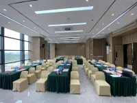 Giri Hotel - Business