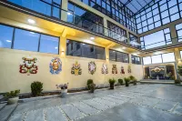 Floral Hotel · Vista Seek Oxygen-Rich View Hotel (Songzanlin Scenic Area Branch) Hotels in Shangri-La