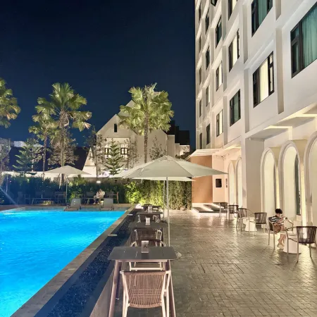 The Clover Hotel