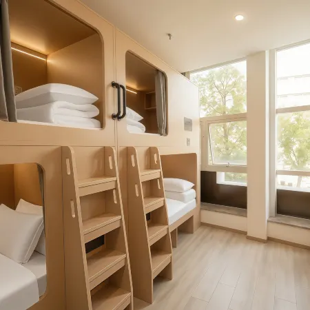 The Field Wild Youth Hostel (Nanjing Xinjiekou Presidential Palace Branch)