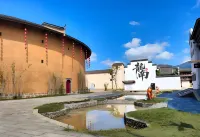 Qianmei Caca Anime Hotel (Longnan Sport Center) - Mountain view