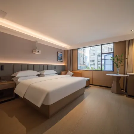 Tiandong Green Skylight Hotel