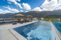 REZEN BLOSSOM HOTEL - Pools