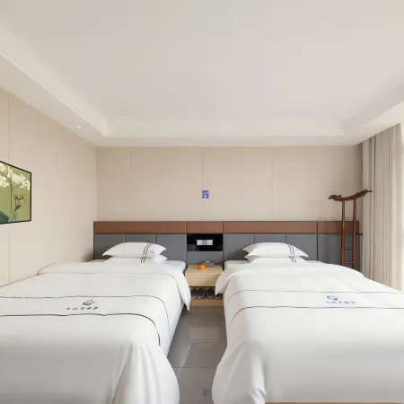 Feihong Grand Hotel (Wumeng Grassland)