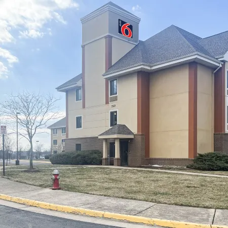 Studio 6 Chantilly VA Washington Dulles Airport