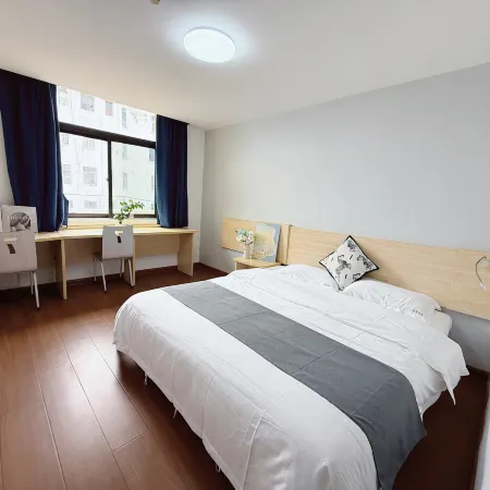 Moman Hotel (Huaibei Textile Factory)
