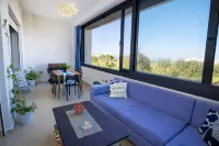 Azul – Cozy Apartment with Lake & Golf Course View