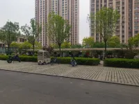 Orange Homestay (Longcheng Xinyuan District G Branch) Hotels near Shuangta Temple (Twin Pagoda Temple)