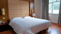 鳳凰大飯店 - 山景