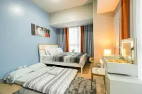 2BR Uptown BGC-33Floor view and near Malls and Restos