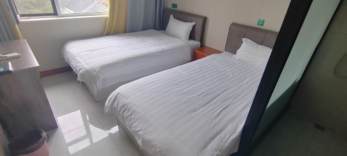 Hospitable Express Hotel Hotels in Yinan
