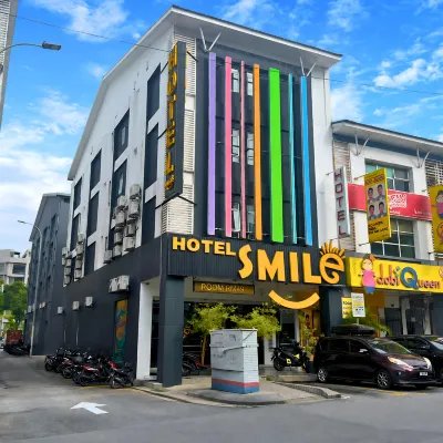 斯里佩麥蘇里蕉賴微笑飯店 沙叻秀電動火車站附近的飯店