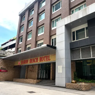 Baron Beach Hotel Отели рядом с достопримечательностью «Xzyte (Эксайт) Дискотек»