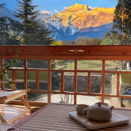 Meet the MountainInn in the distance