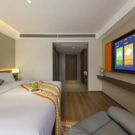 Weicheng Hotel (Qiandongnan Miao and Dong Autonomous Prefecture Leishan County Yongle Road)