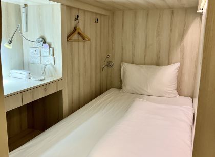 Mariya Lady Hostel (Female Only) At Suvarnabhumi Airport