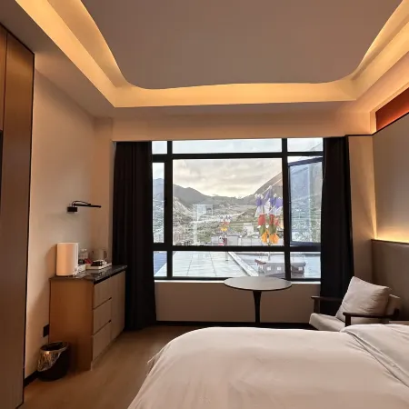 Cuoyu Hotel