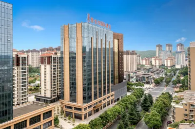 Vienna International Hotel ( Huaxi District Government Mingzhu Avenue Subway Station Branch) Hotels in Guiyang