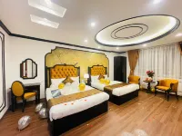 Vera Luxury Hotel - parking