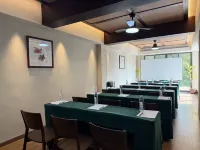 Shanwei Xiguang Garden Hotel (Erma Road Food Street, Fengshan Mazu Branch) - Business