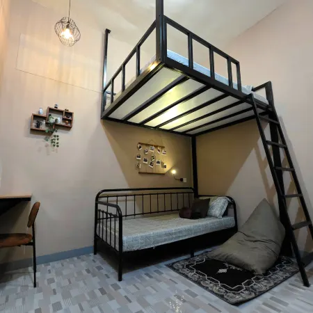 Aruna Hostel