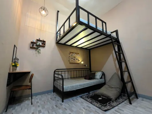 Aruna Hostel - New
