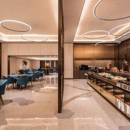 Yangzhou Jinghua City Crystal Orange Hotel
