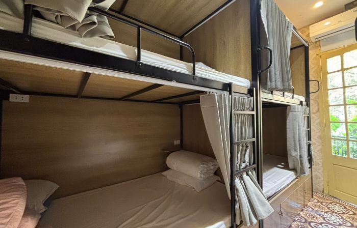 Hanoi Silver Hostel - Double Bed - Chill n Comfy