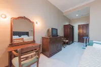 Hotel Ayong Linggarjati Kuningan Mitra RedDoorz - موقف سيارات