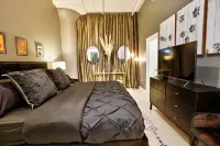 Downtown LA large 1 bedroom, sleeps 4 + 360° Pool + Free Parking - 4성급