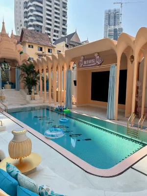 Nanke Lili · The Hideaway · Peacock Royal Garden Resort Hotel (Starlight Night Market)