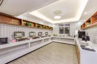 Borrman Hotel (Xinyu Station Baoshi Park)