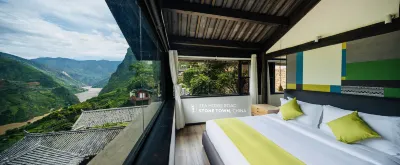 Tea House Road Stone Town Hotels in Yulong