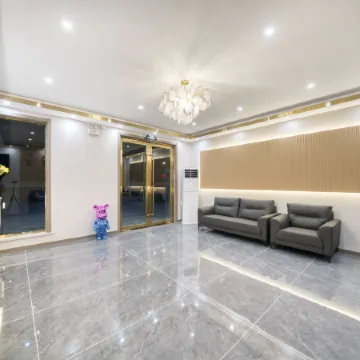 Tingting Luxury Hotel