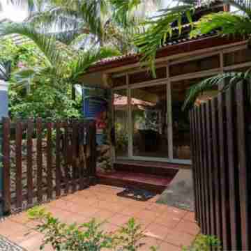 OYO 933 the New de Loro Inn Hotel Exterior