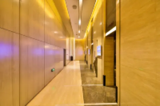 Alice Yinying City View Apartment (Qingnian Street Color TV Tower)