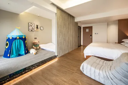 Land Scape Youth River View Hotel