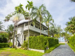 The Anda Mani Khaolak Beachfront Villas