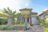 Hotel O Desa Wisata Alam Gosari (Wagos) Hotels in Kecamatan Paciran