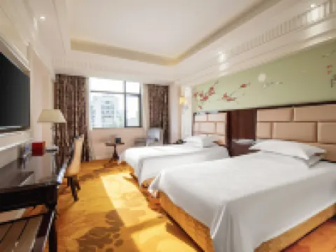 現代広場ホテル（銀泰城處州府城） 麗水のホテル